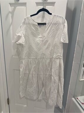 Chico's White Embroidered V-Neck Top